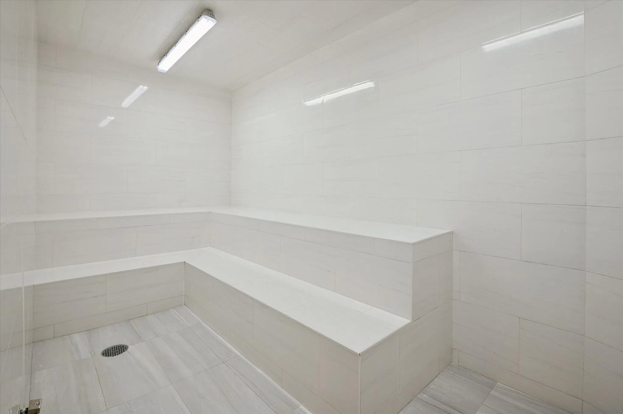 6th FL Zen Garden - Steam Room