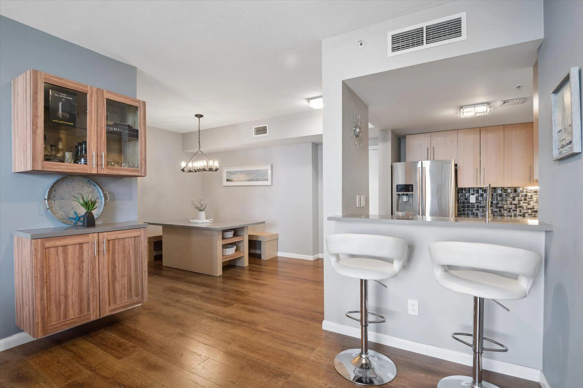Dining/Kitchen