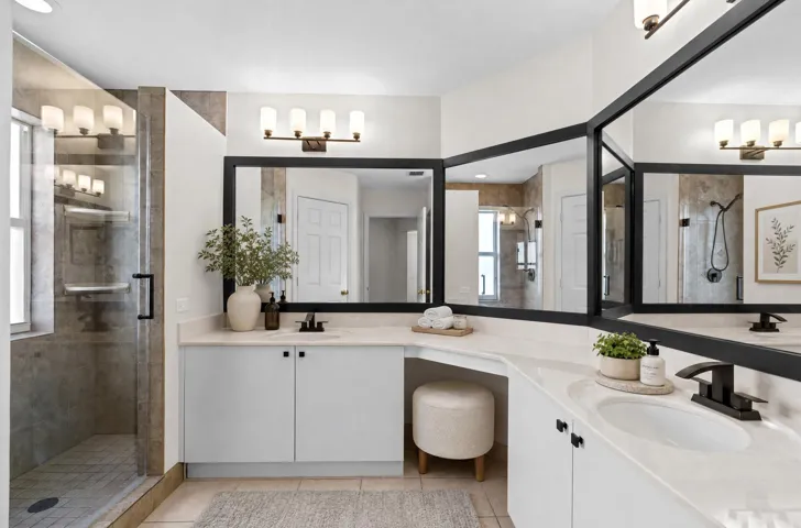 3961 Crescent Creek Place - Staged Bath