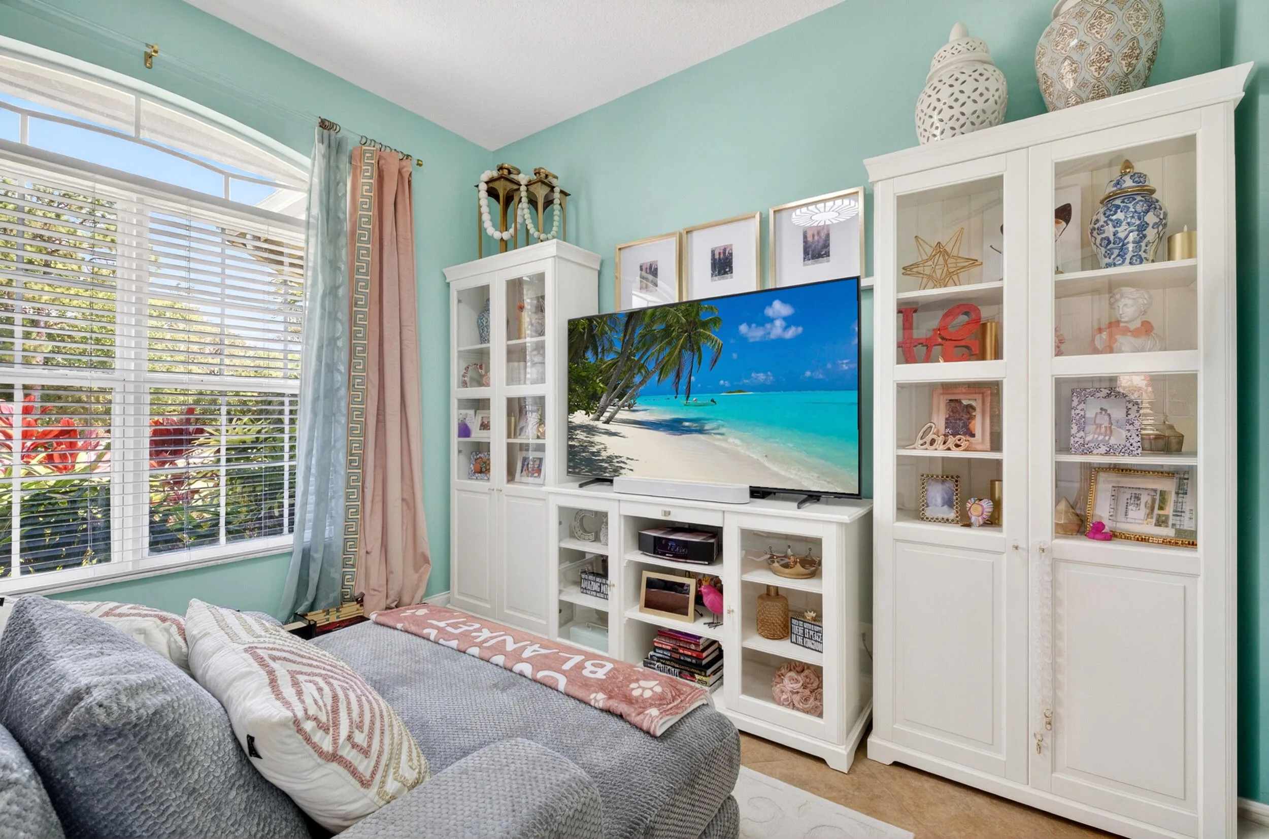 Bedroom/Office
