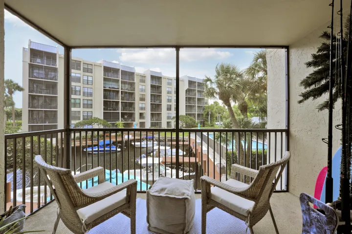 Screened Waterfront Balcony