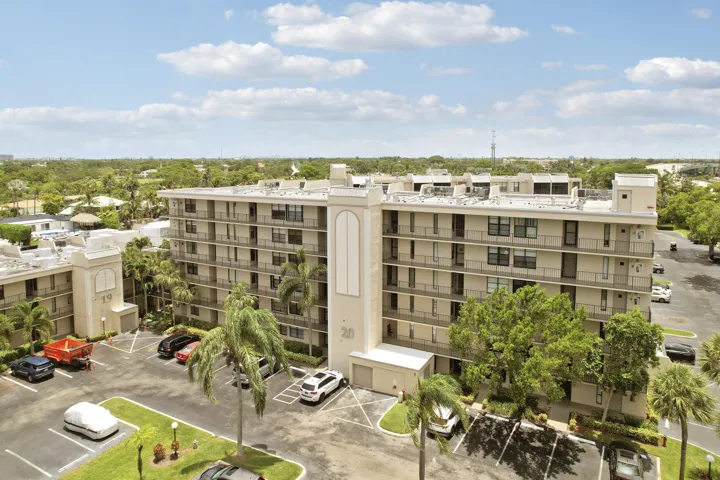 20 Royal Palm Way 204 Aerial