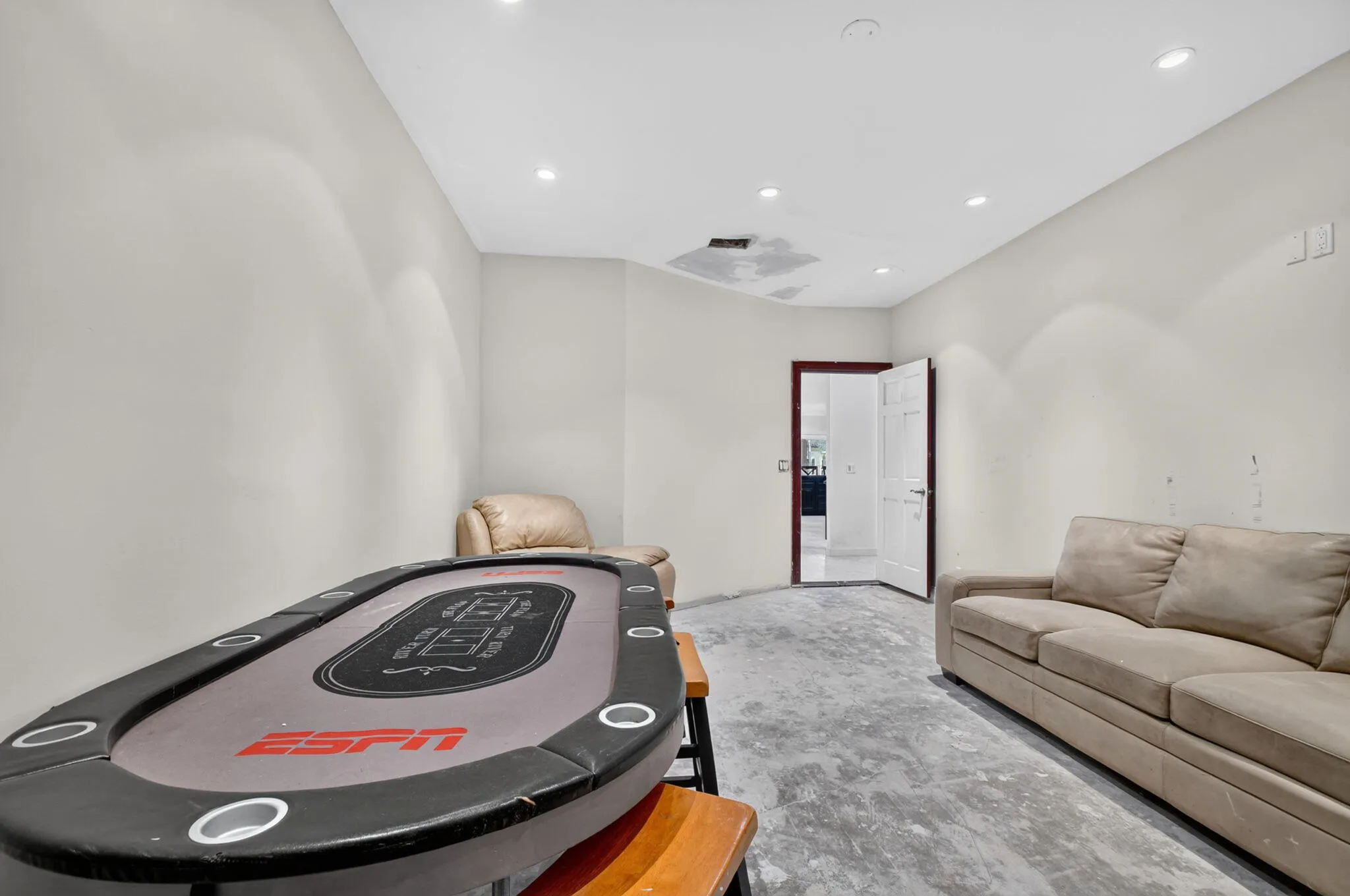 Property photo 43