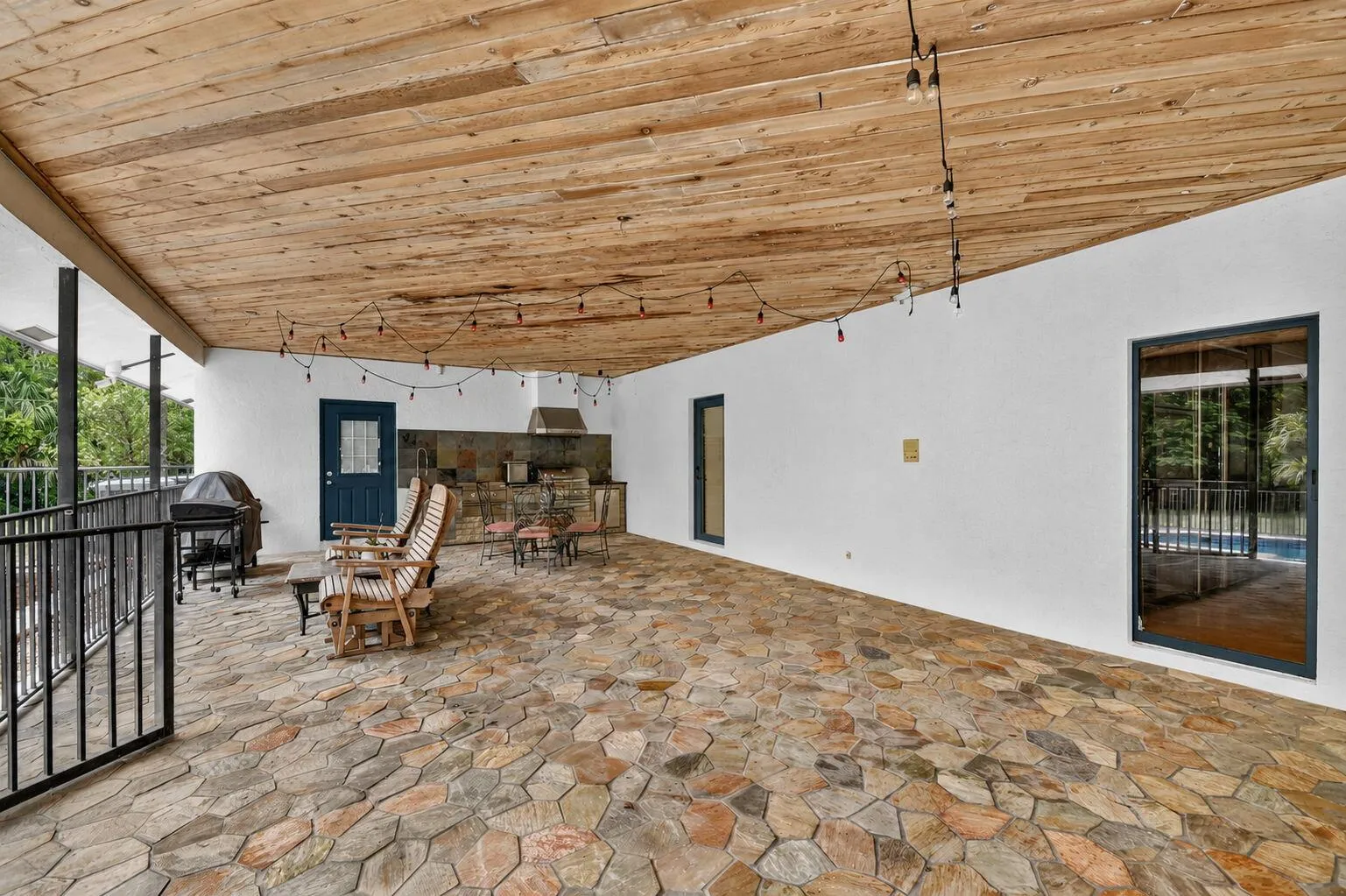 Property photo 73