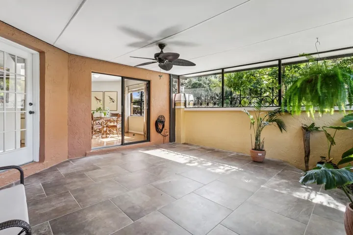 Lanai 2