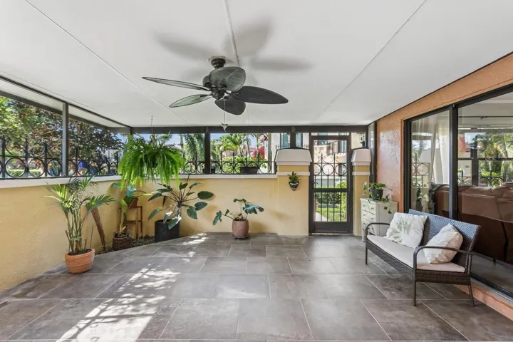 Covered & Screened Lanai