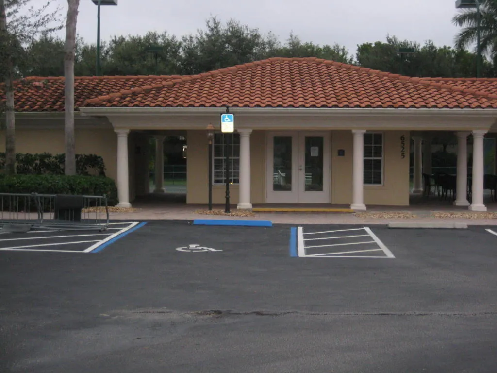 Tennis Pro Shoppe
