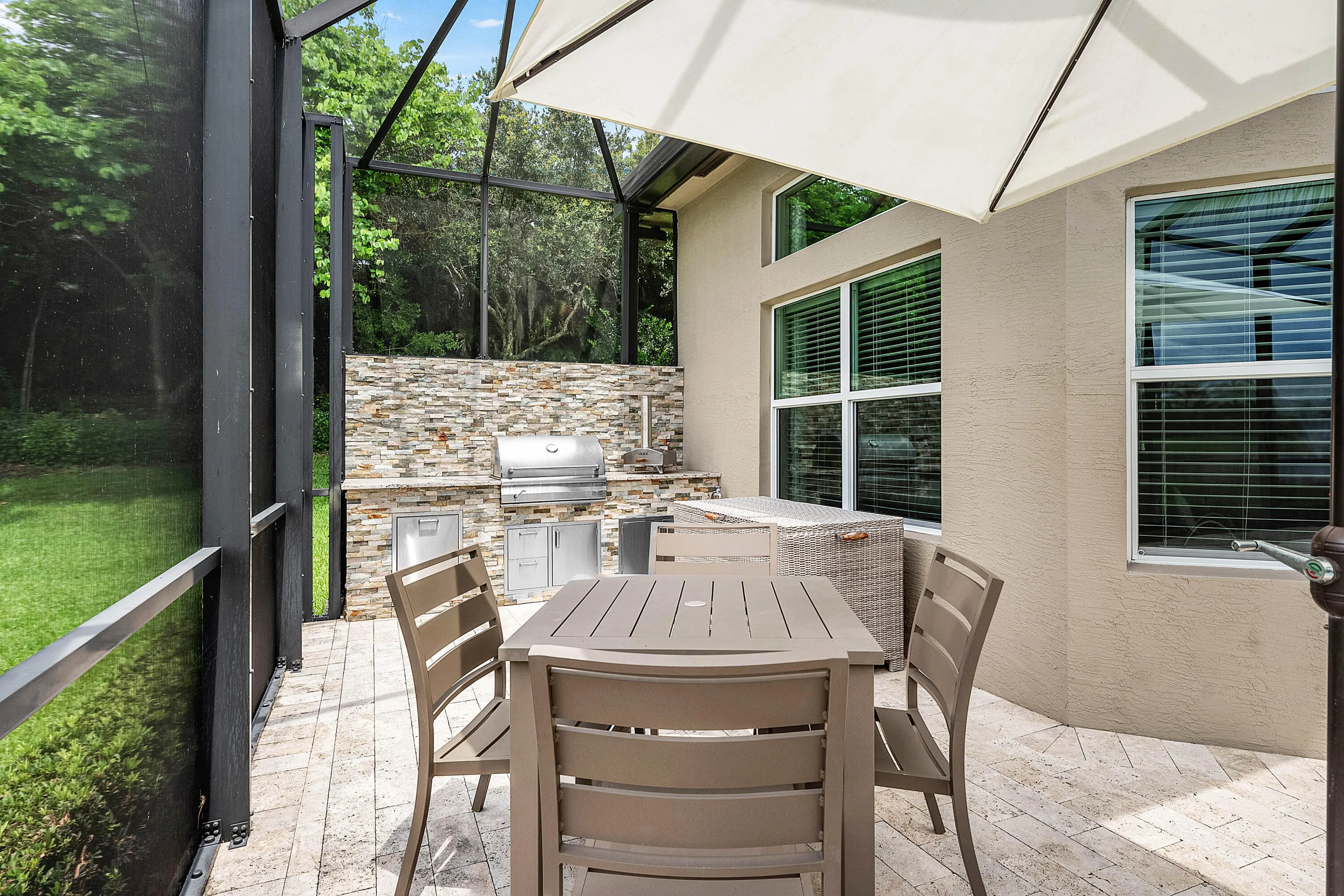 Outdoor Kitchen