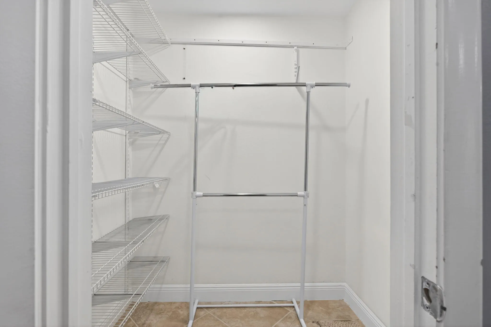 21-web-or-mls-2004-6383