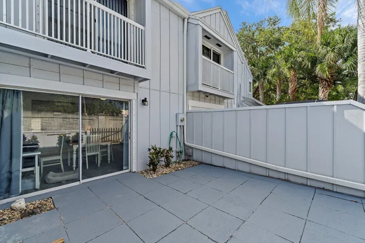 6343 Riverwalk #3