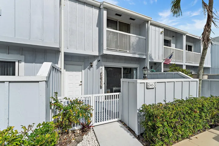 6343 Riverwalk #3