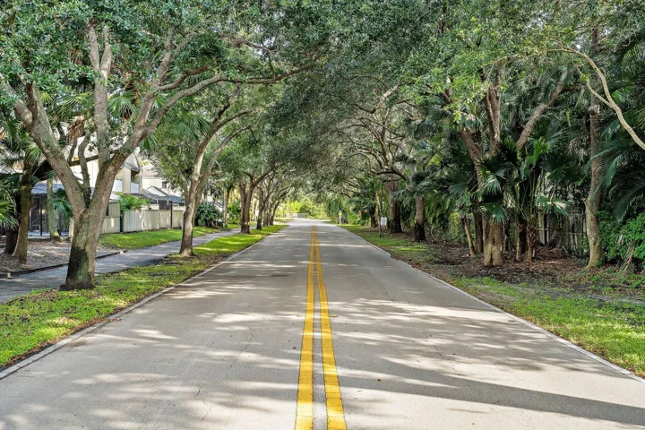 6343 Riverwalk #3