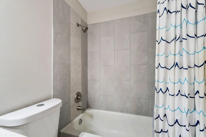 6343 Riverwalk #3