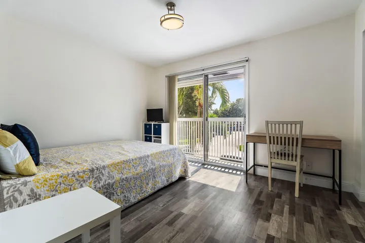 6343 Riverwalk #3