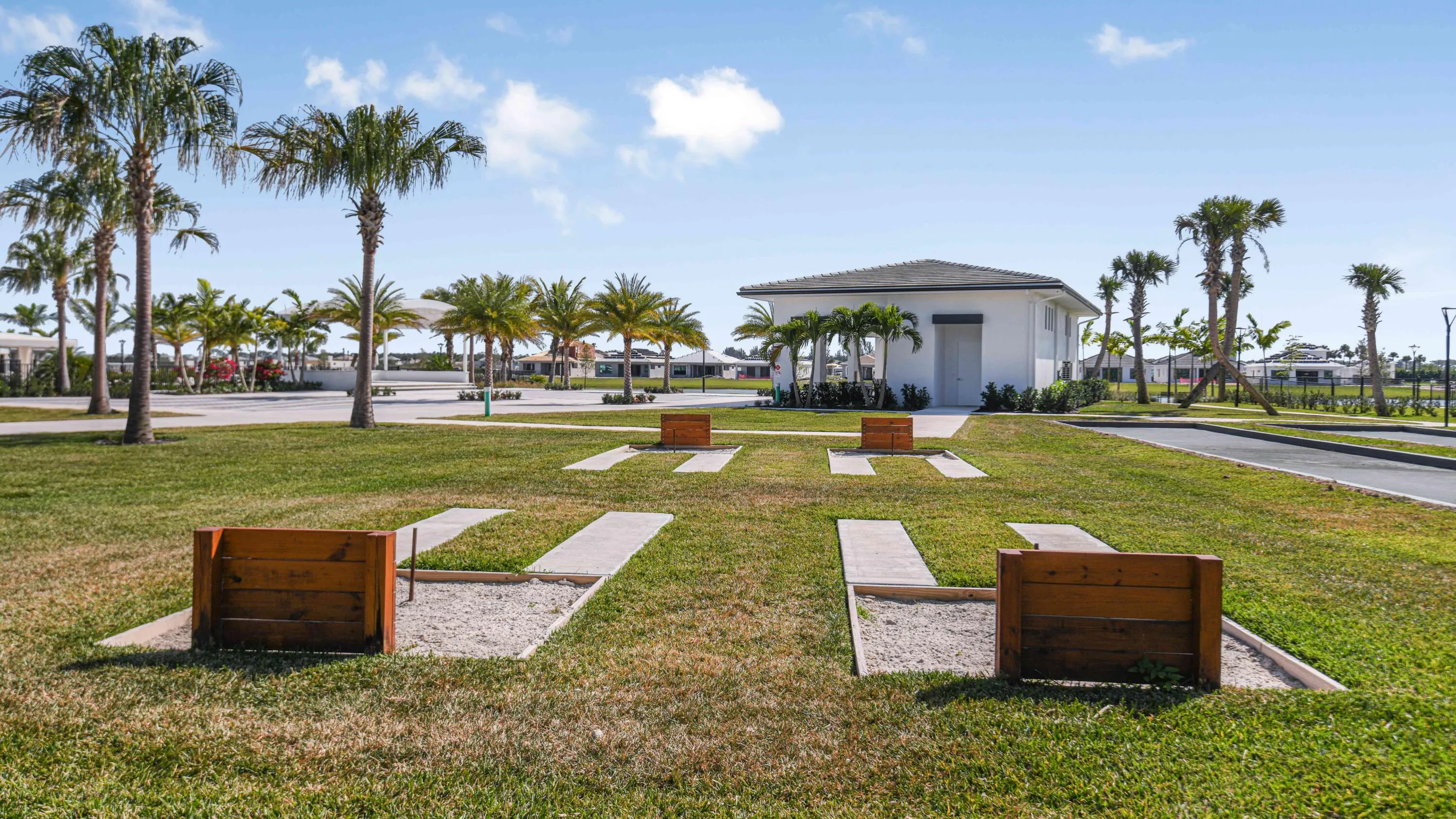 Cresswind-at-Palm-Beach-Horseshoe-Court-
