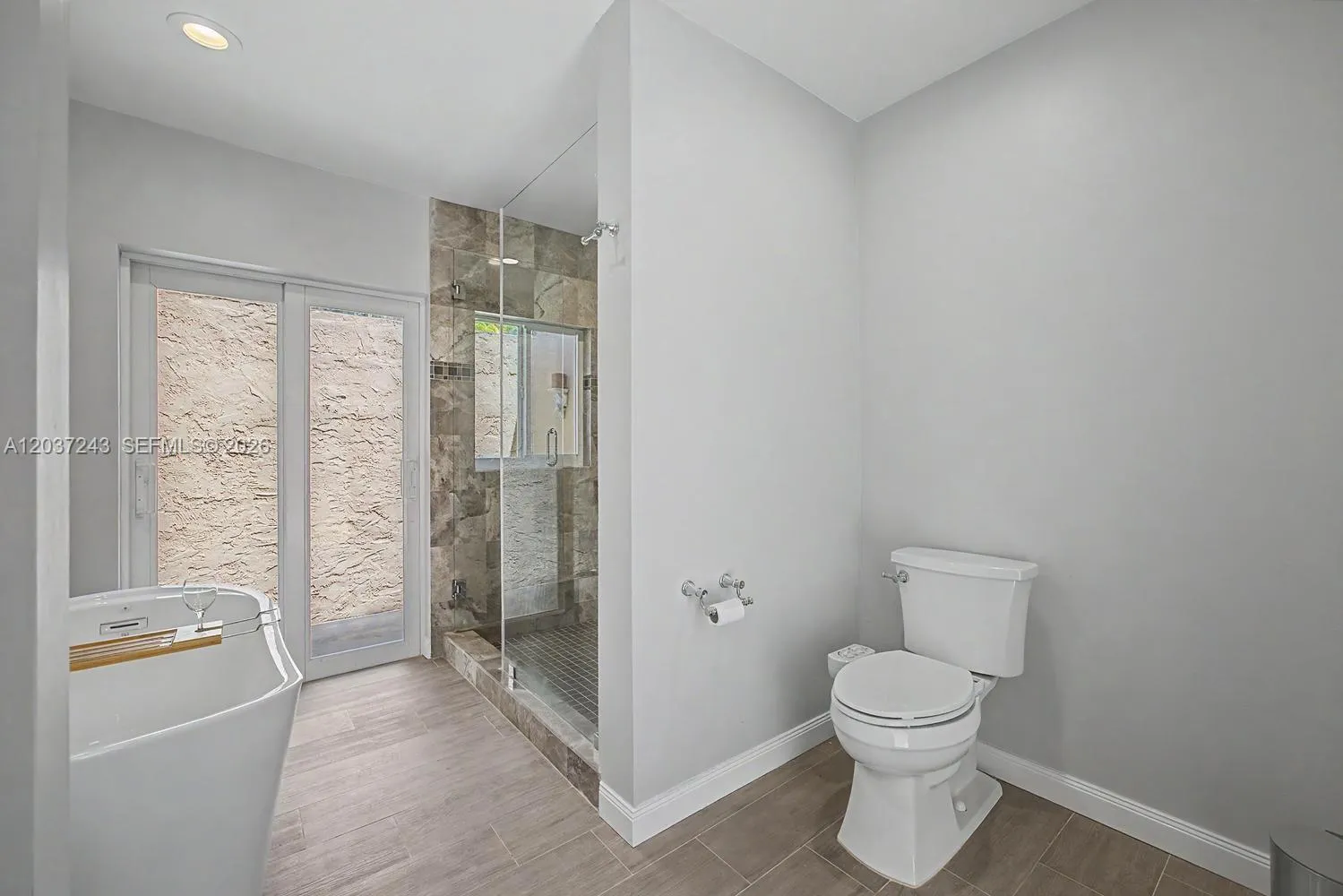Property photo 31