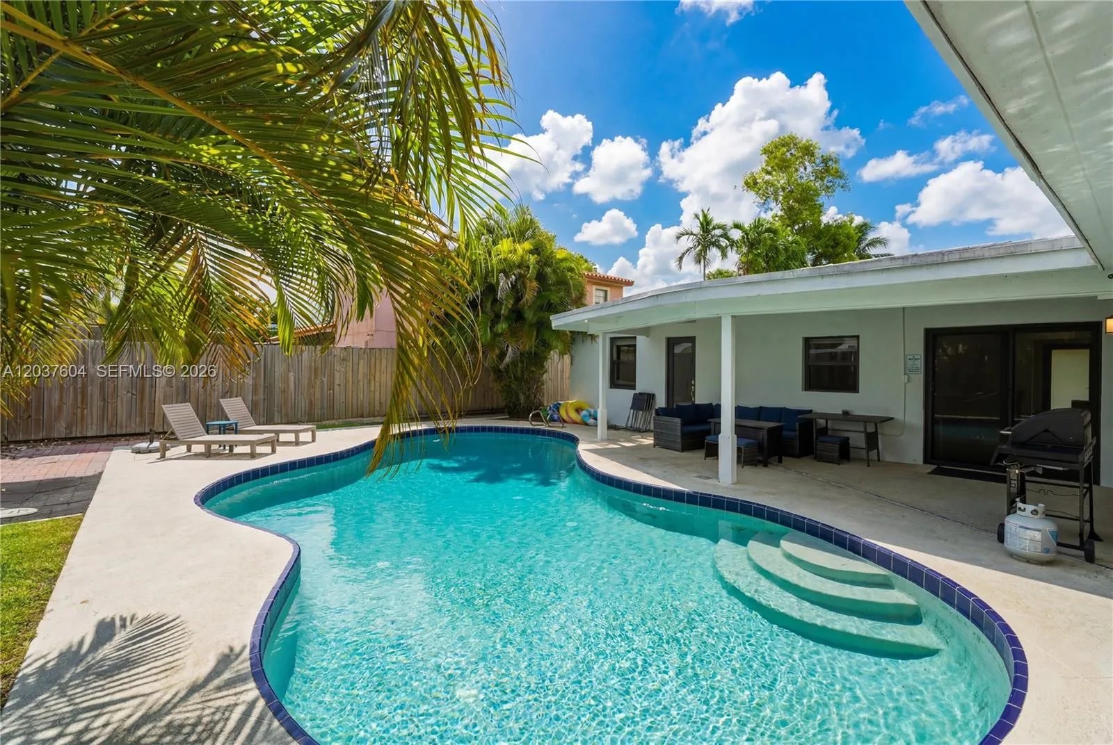 Property photo 37