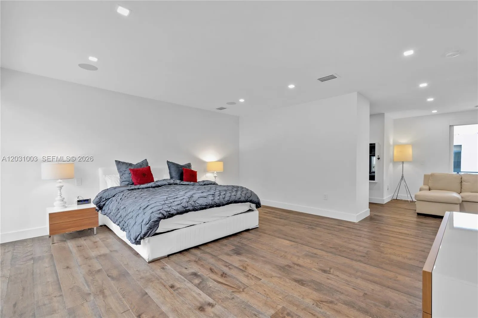 Property photo 46