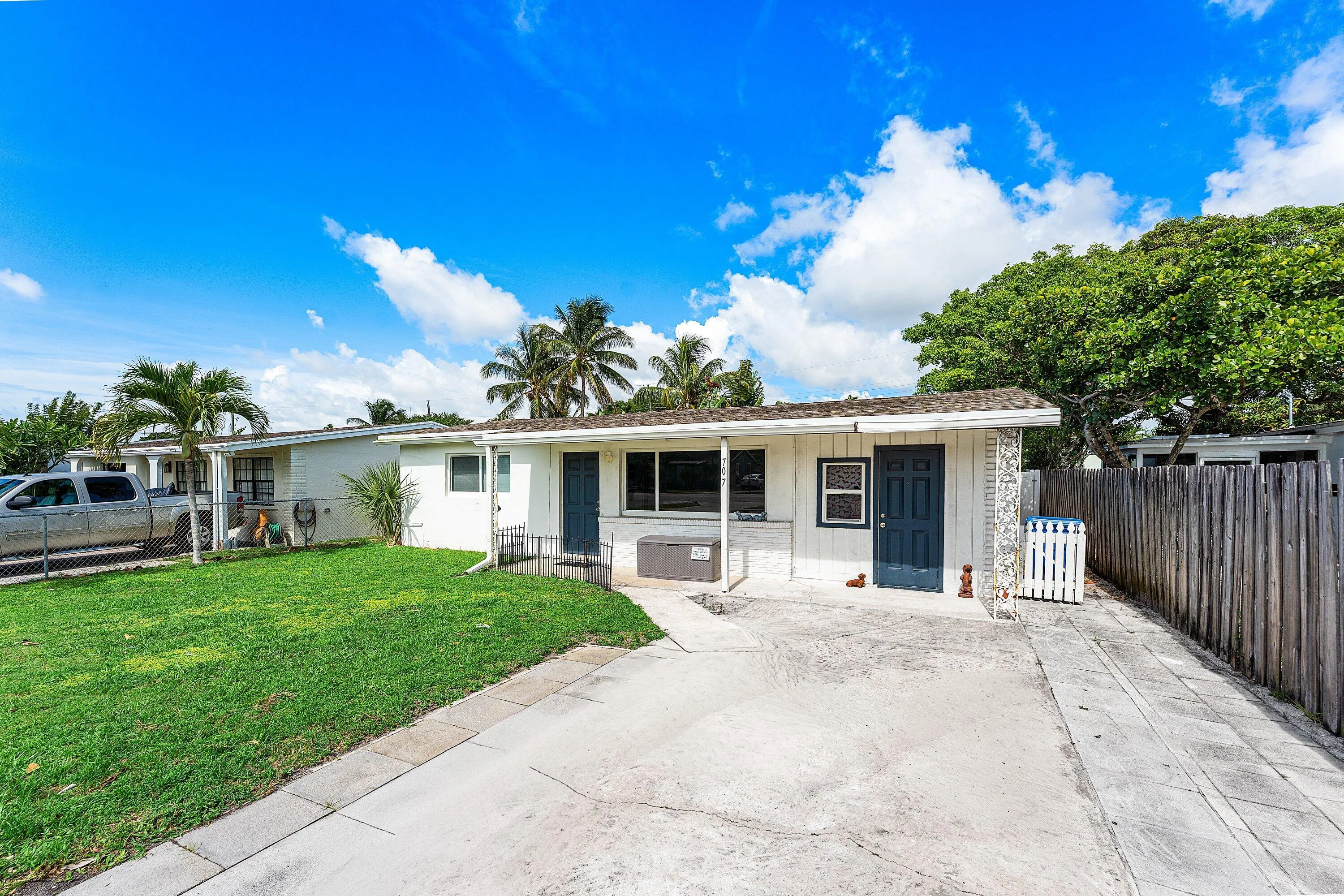 002-707SouthBroadway-Lantana-FL-33462-SM