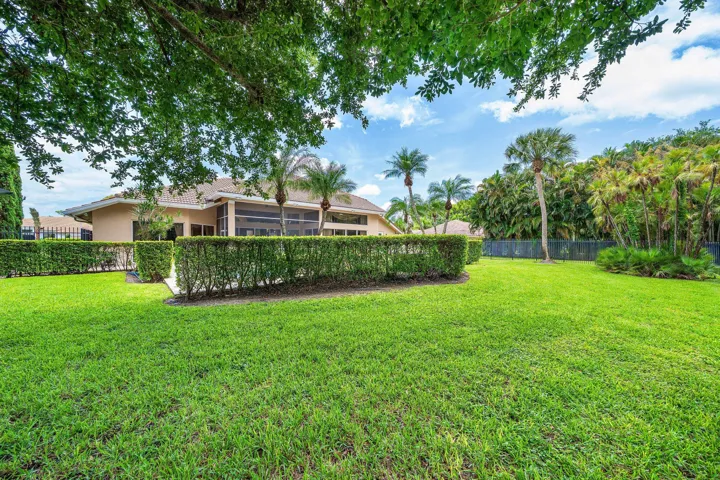 059-1697MayacooLakesBoulevard-WestPalmBe