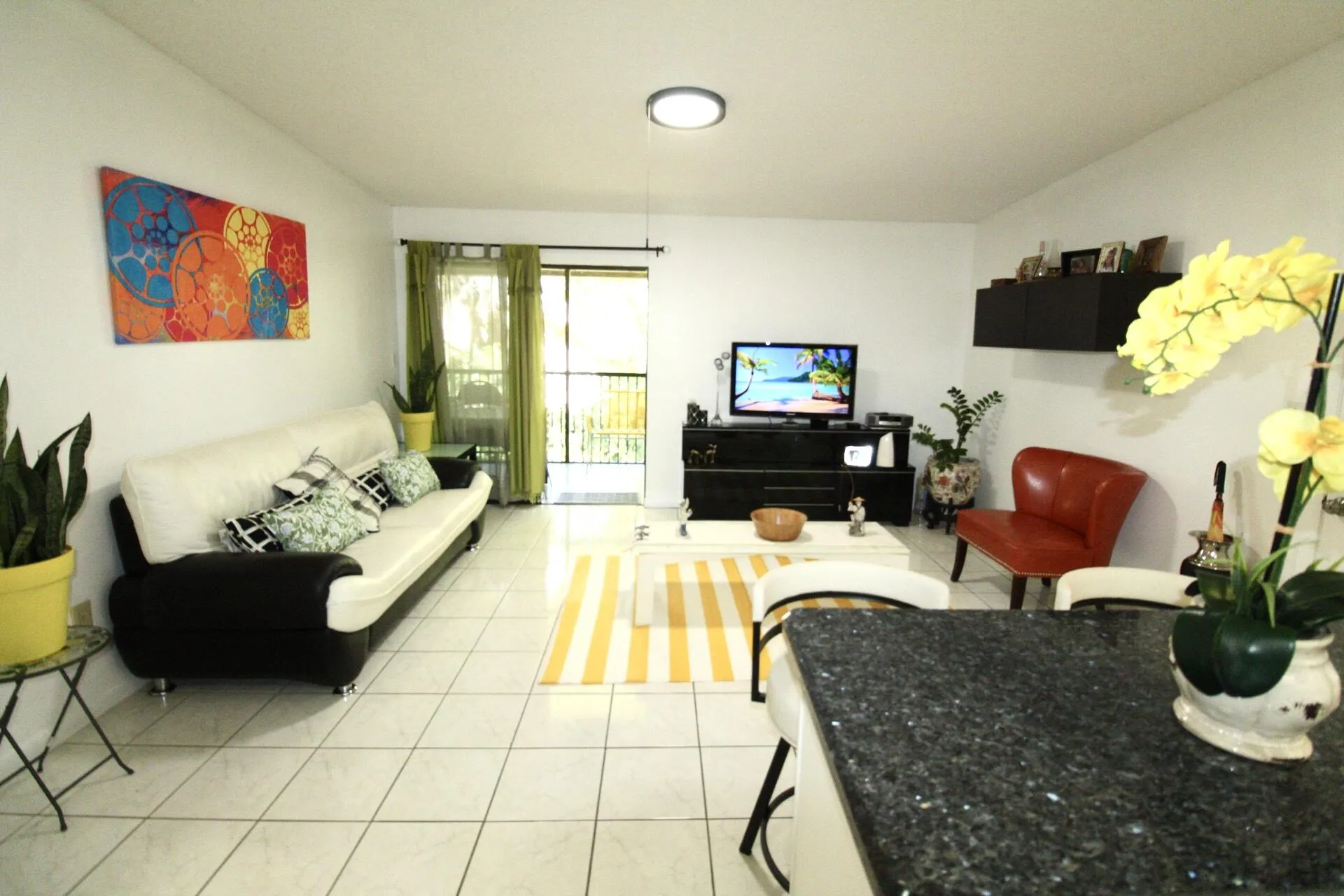 LIVING ROOM 6