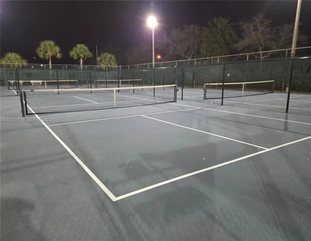 TENNIS
