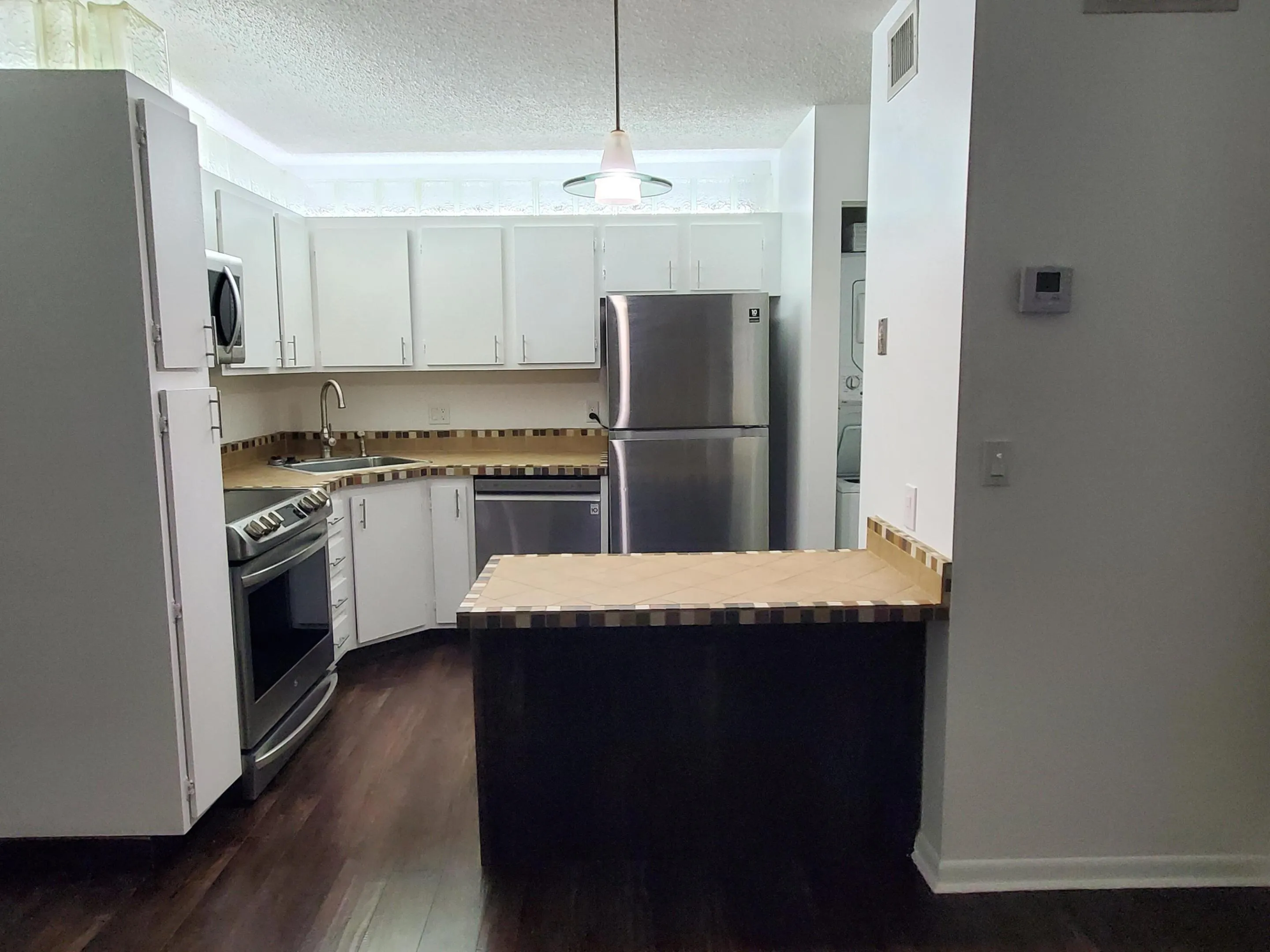Kitchen (2)