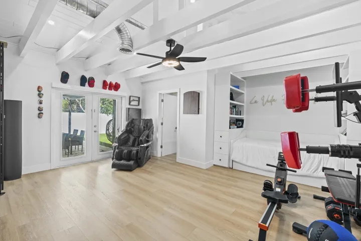 3870 N 31st Terrace Hollywood, FL-126