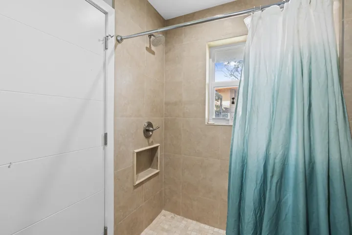 3870 N 31st Terrace Hollywood, FL-121