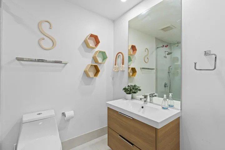 3870 N 31st Terrace Hollywood, FL-34