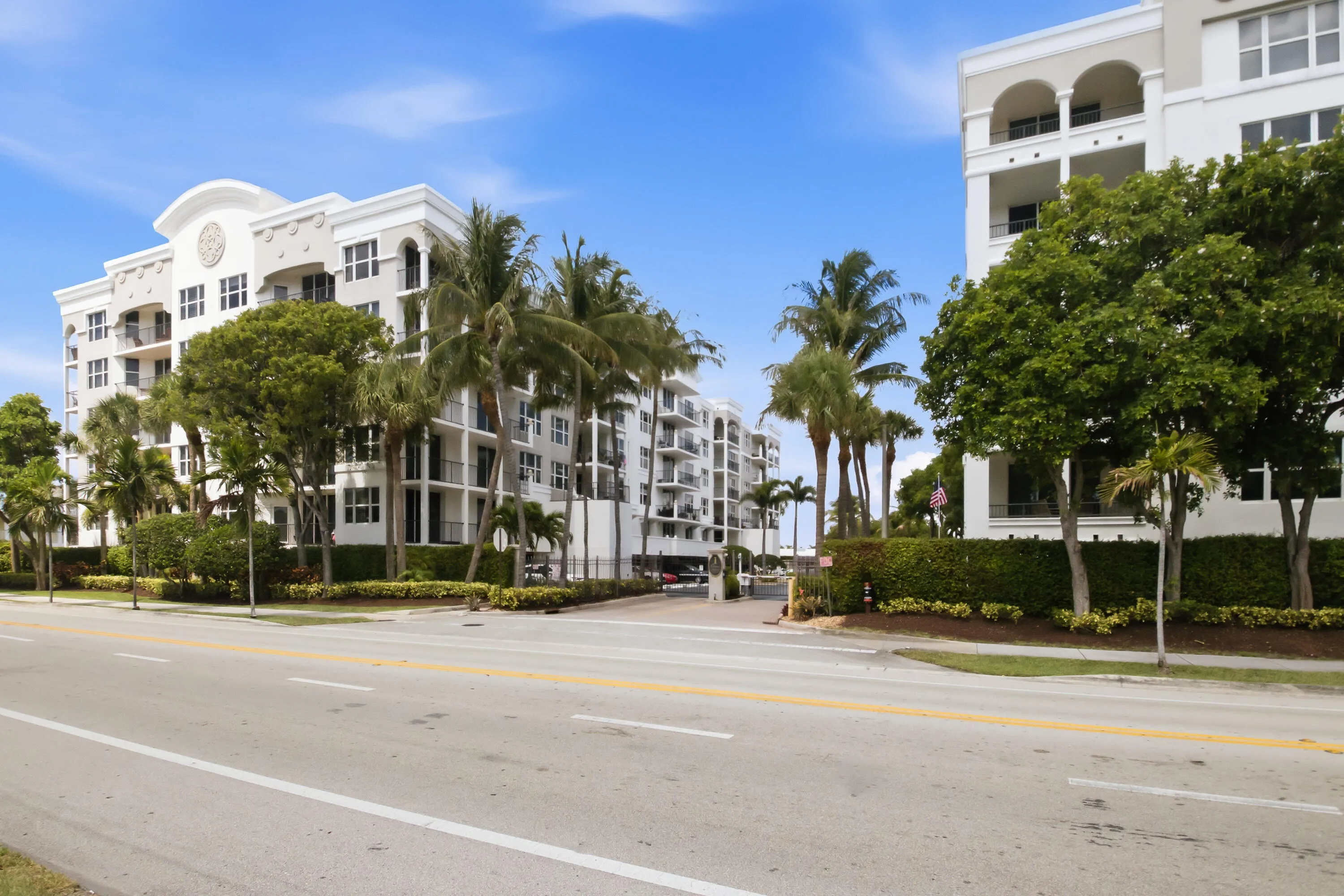 20260615-01-101 SE 20th Ave Unit 201, De