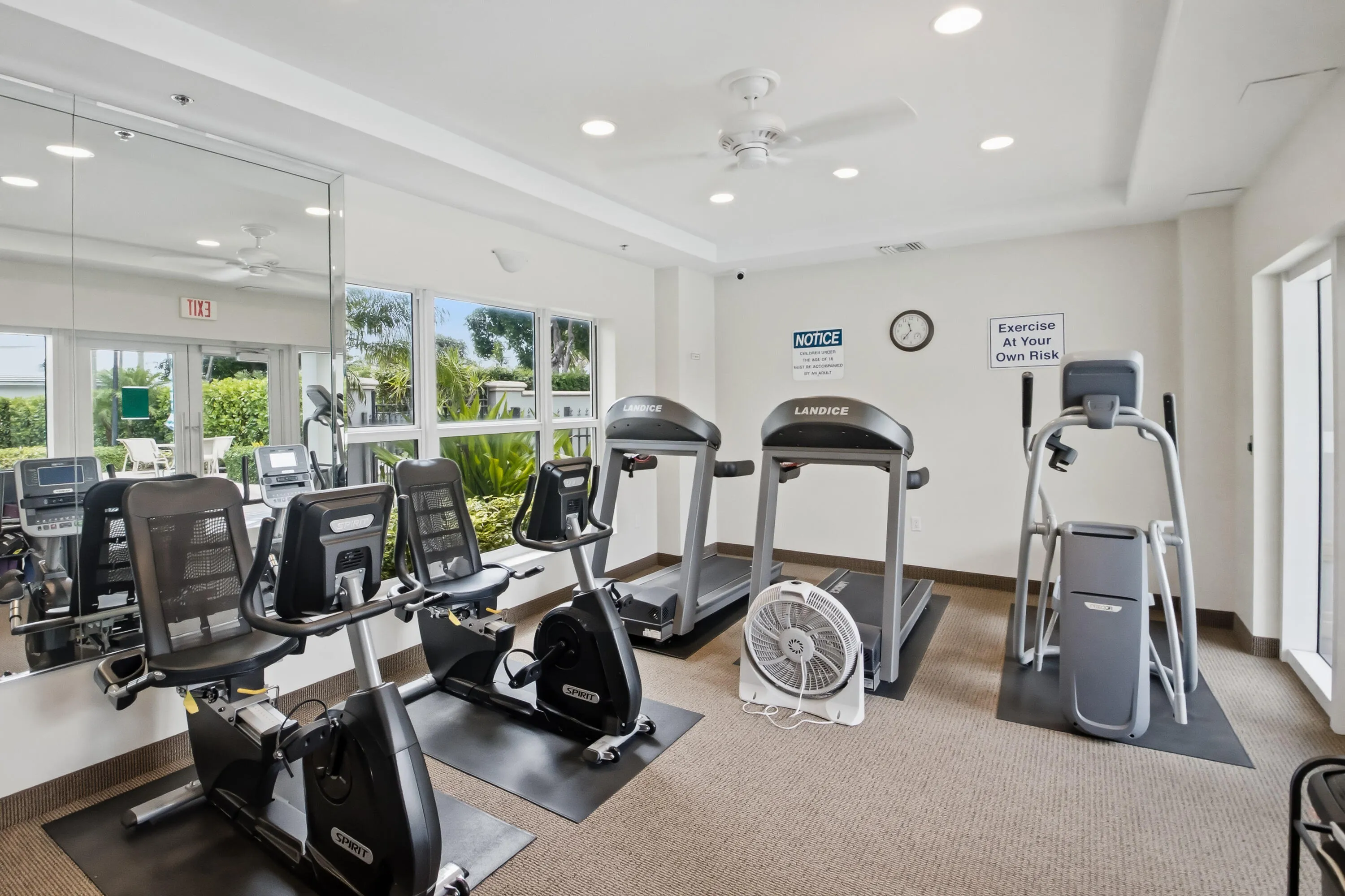 20260615-01-101 SE 20th Ave Unit 201, De