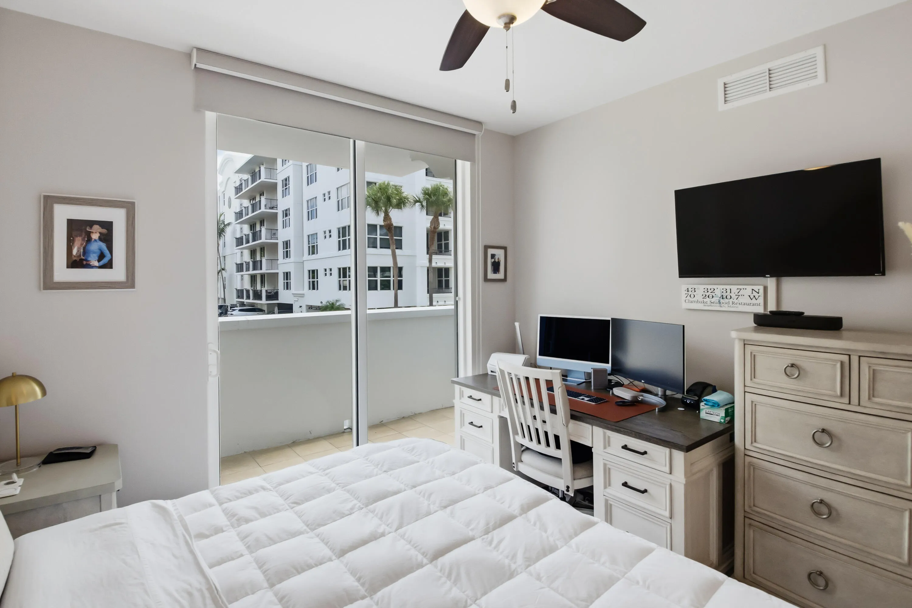 20260615-01-101 SE 20th Ave Unit 201, De