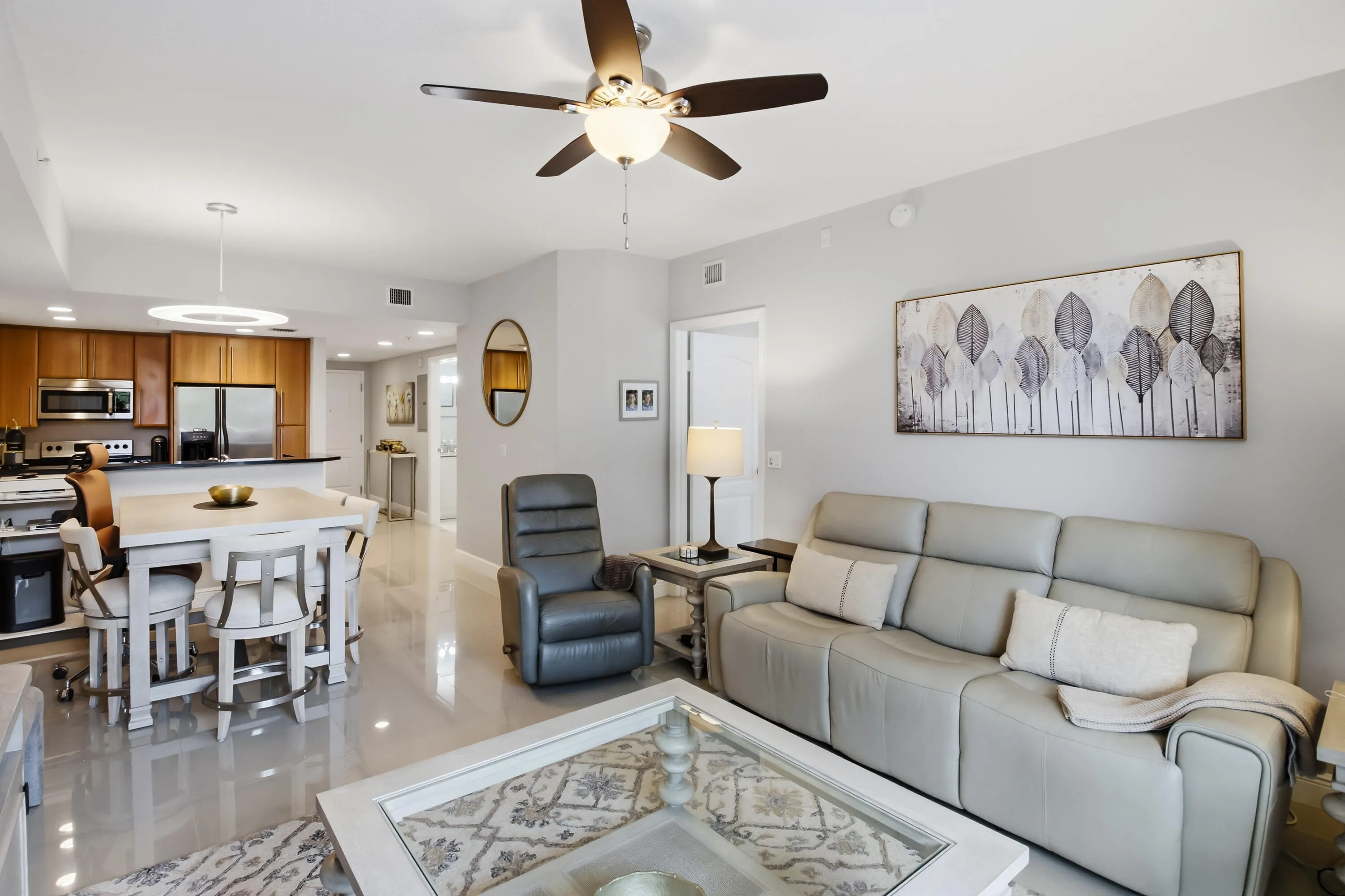 20260615-01-101 SE 20th Ave Unit 201, De