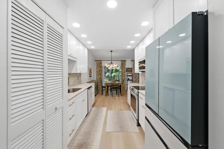 608 Northshore Dr_008
