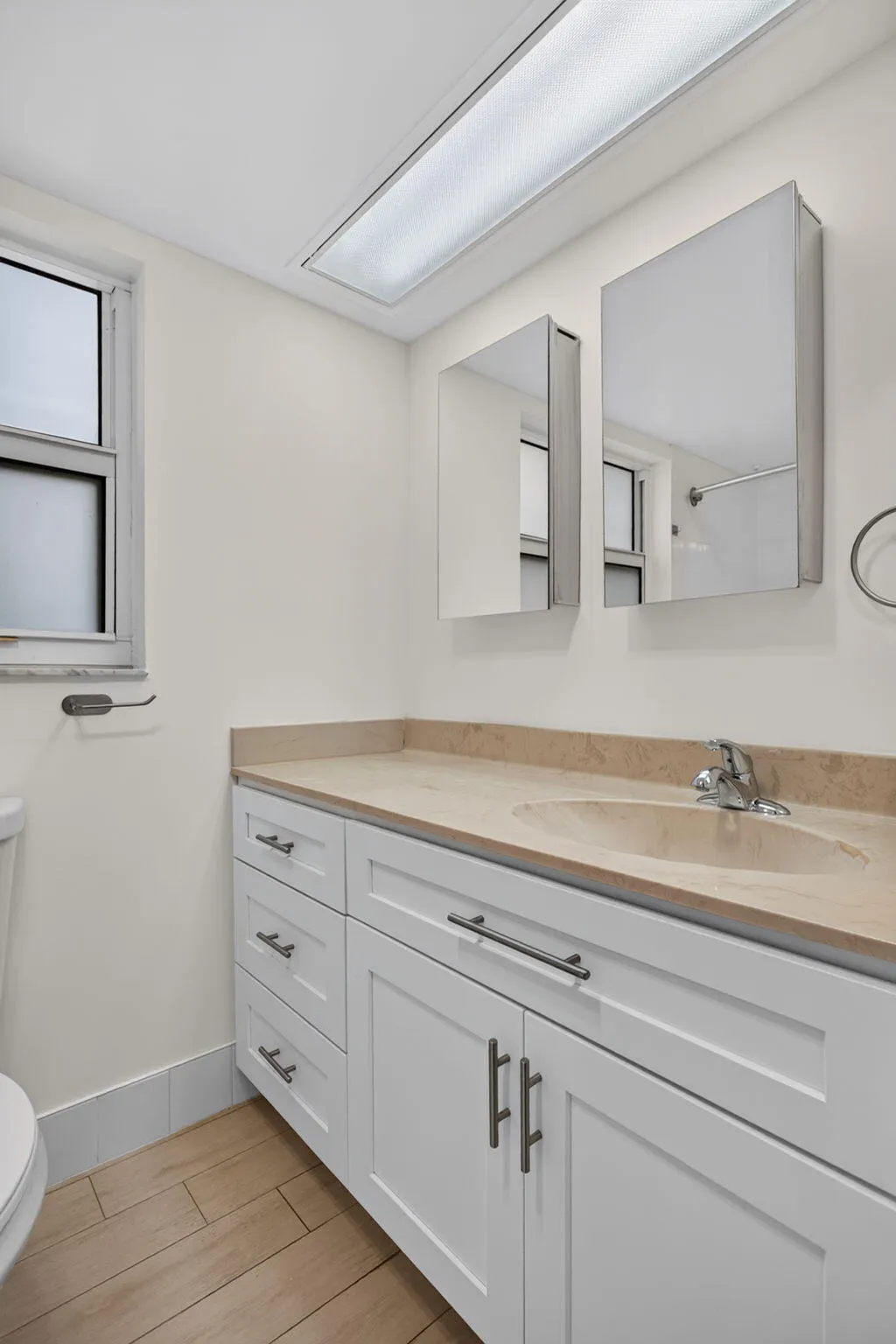 11-web-or-mls-3520-8484