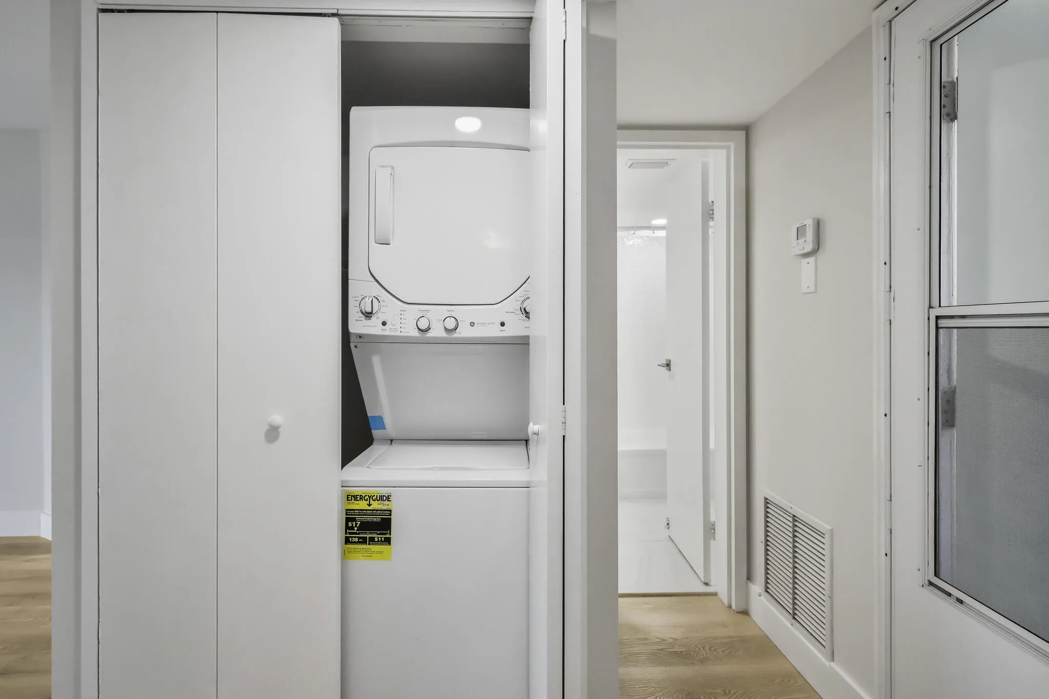 WASHER/DRYER