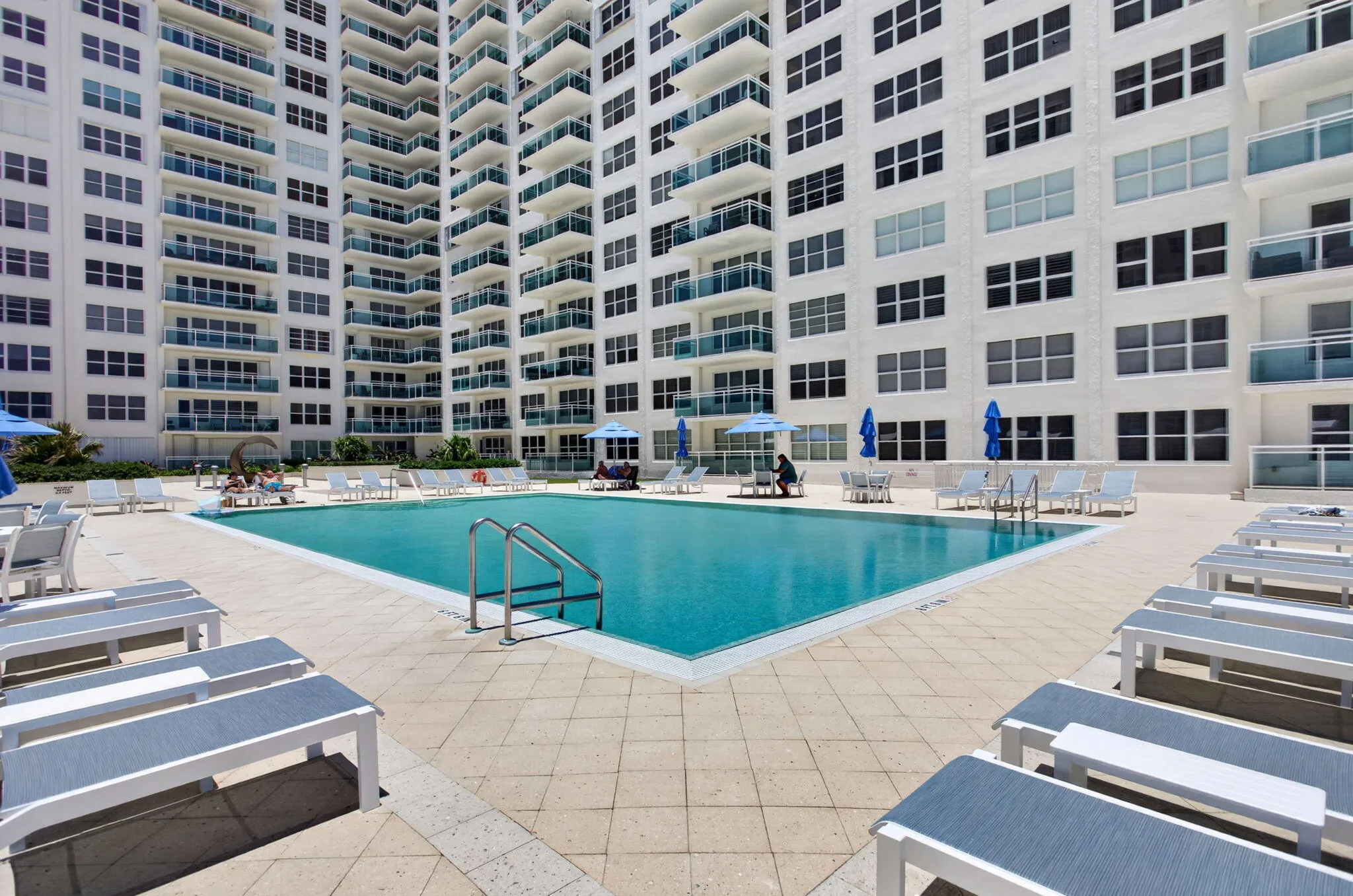 Oceanside Pool!