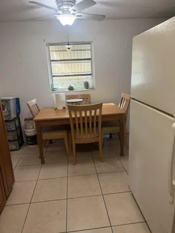 Eat-in Kitchen