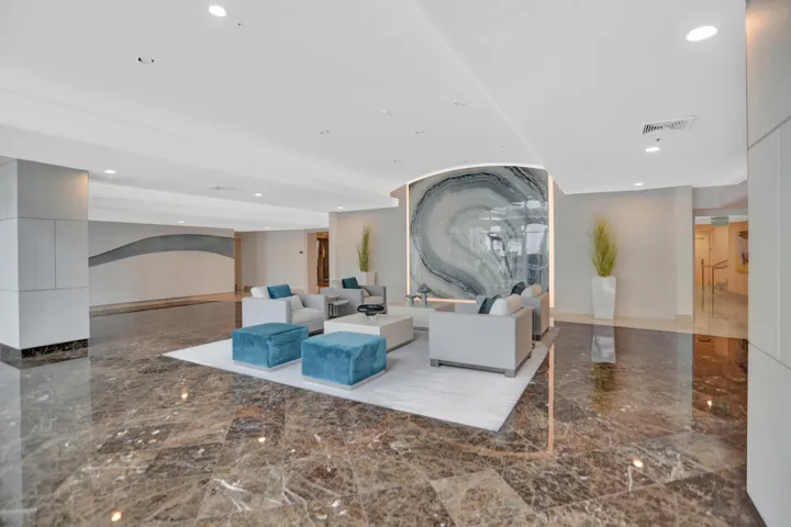 Elegant Main Lobby, 24 Hour Manned Security
