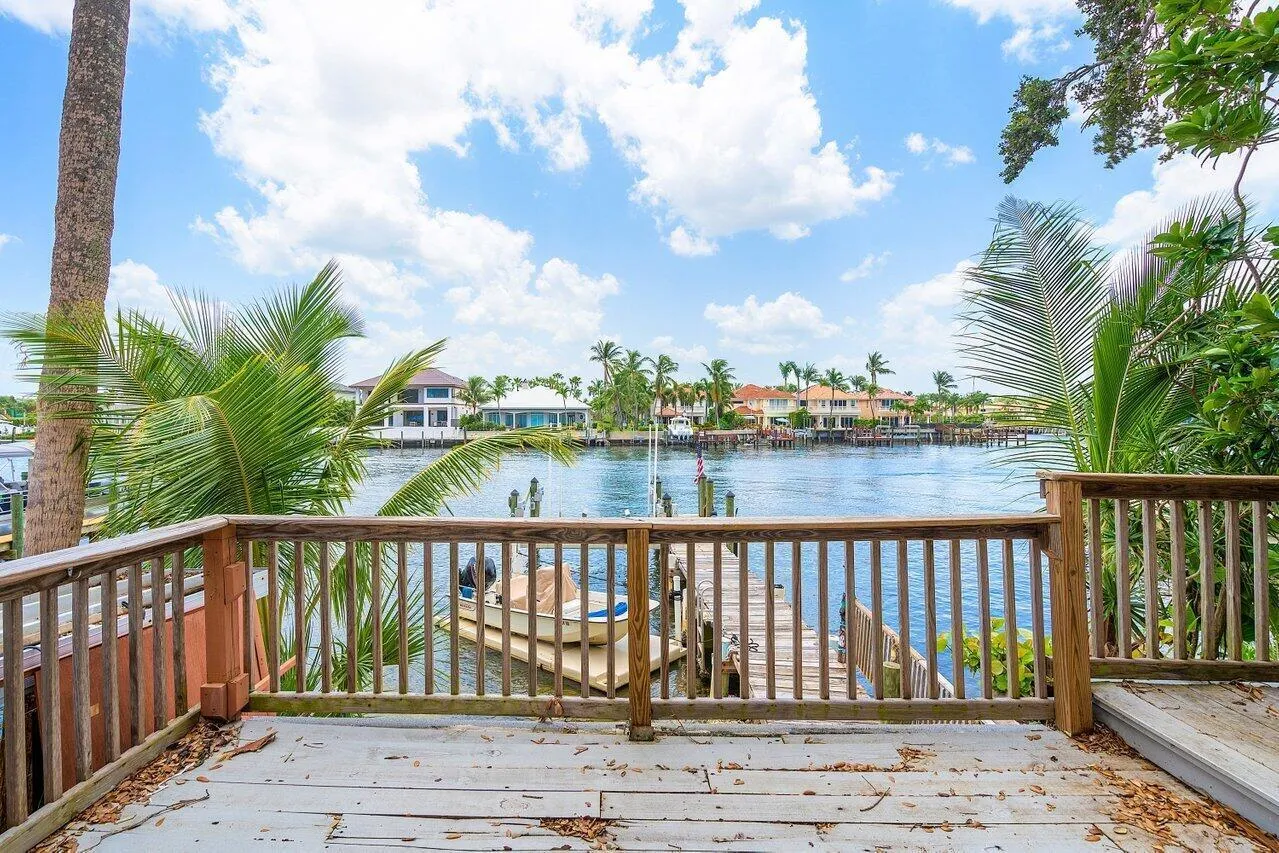 Deck Dock Views
