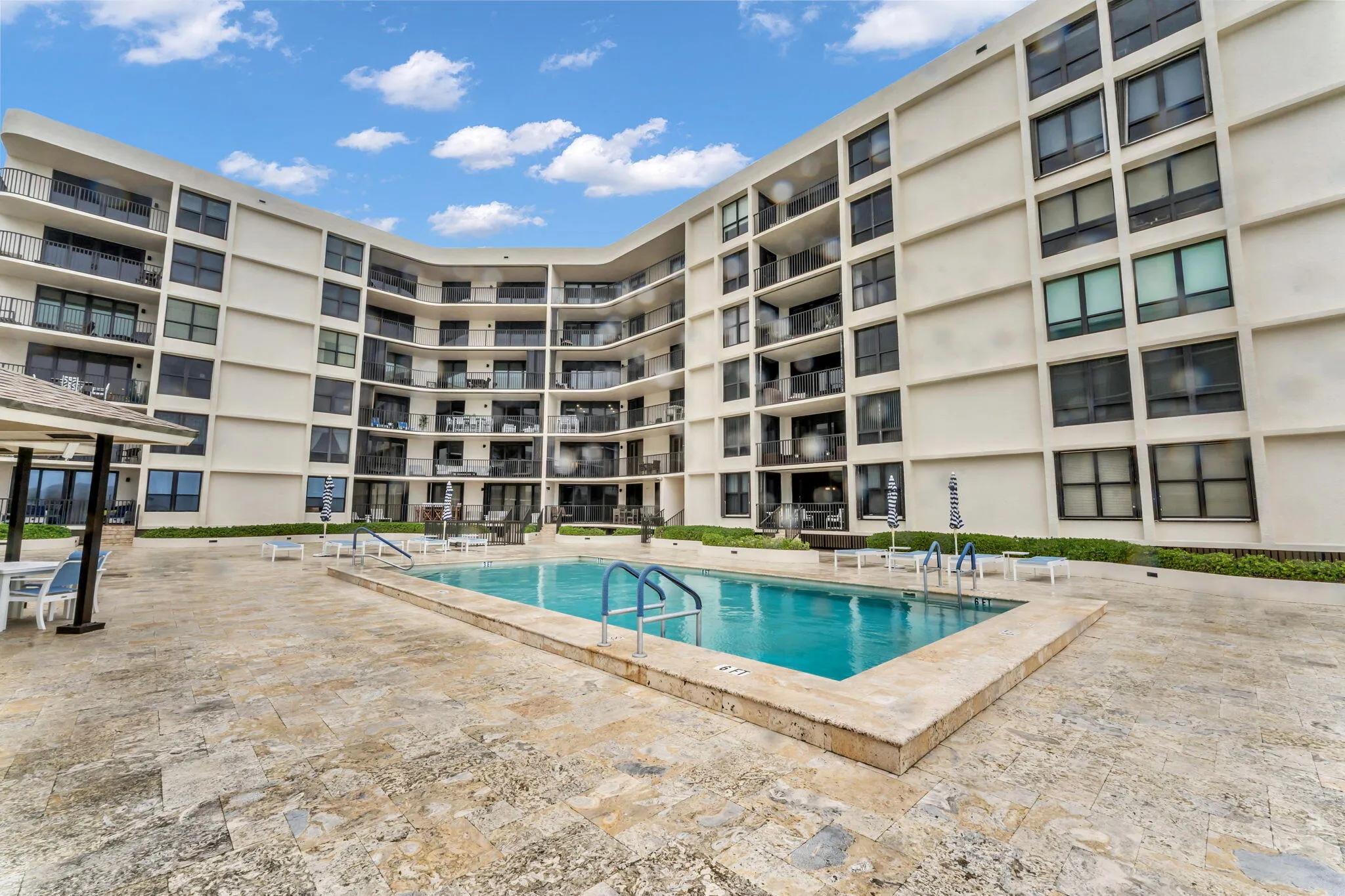 47-web-or-mls-DON08599