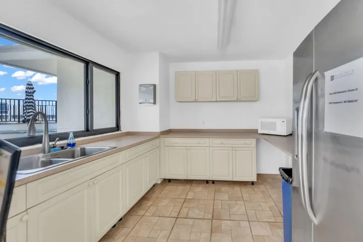 41-web-or-mls-DON08569