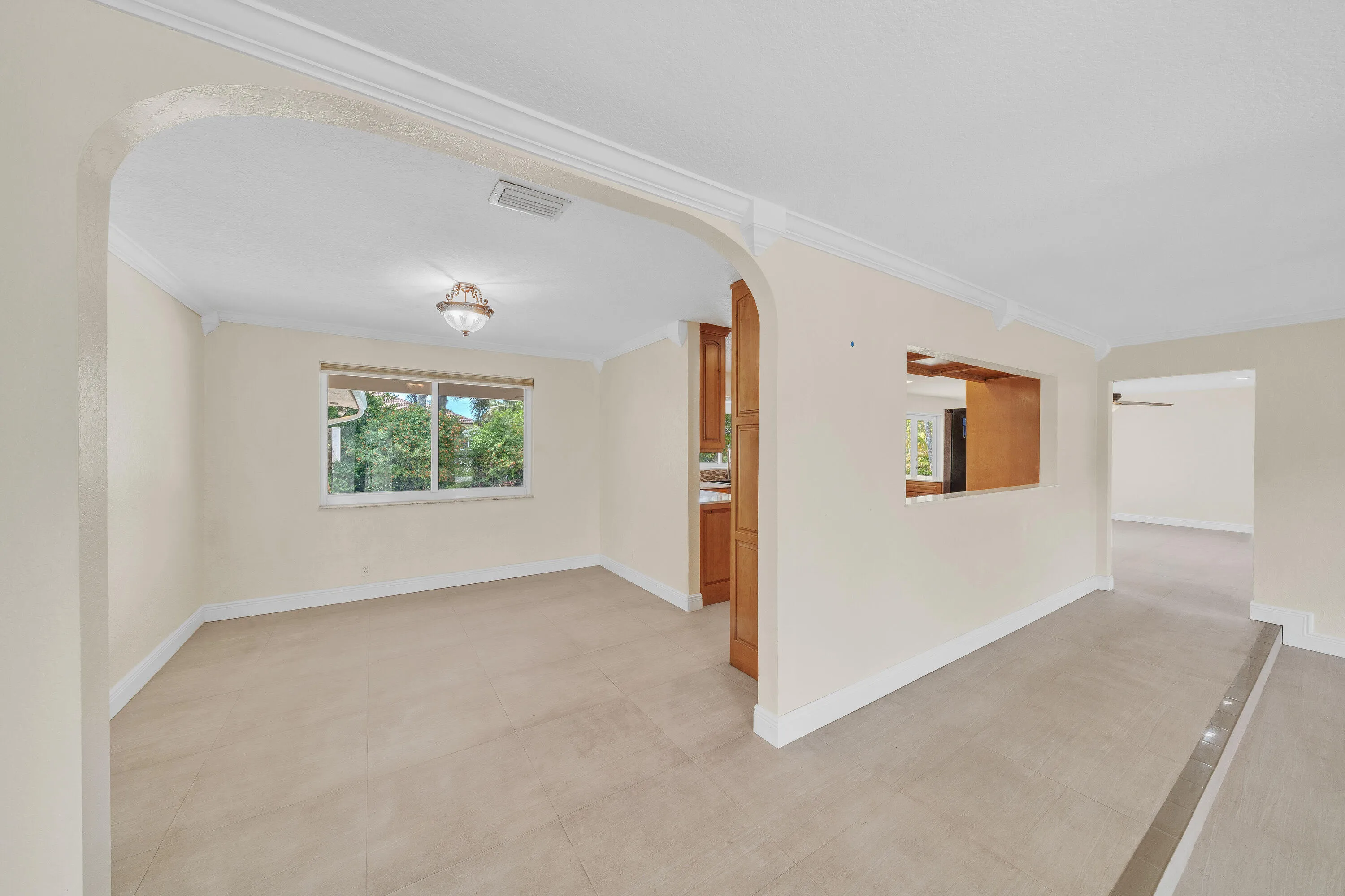 5 Dining Area (1)