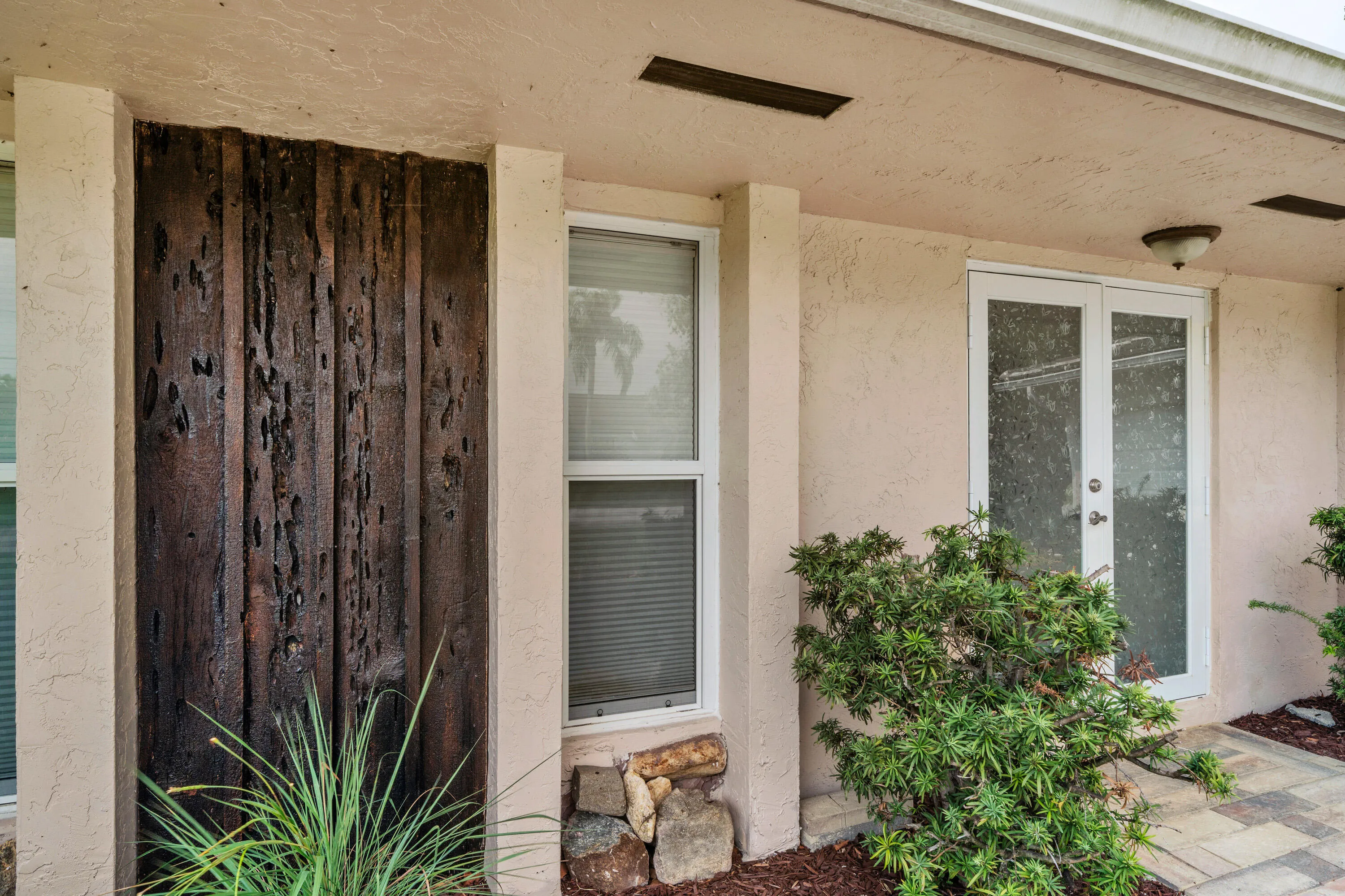 1 Exterior Front (2)