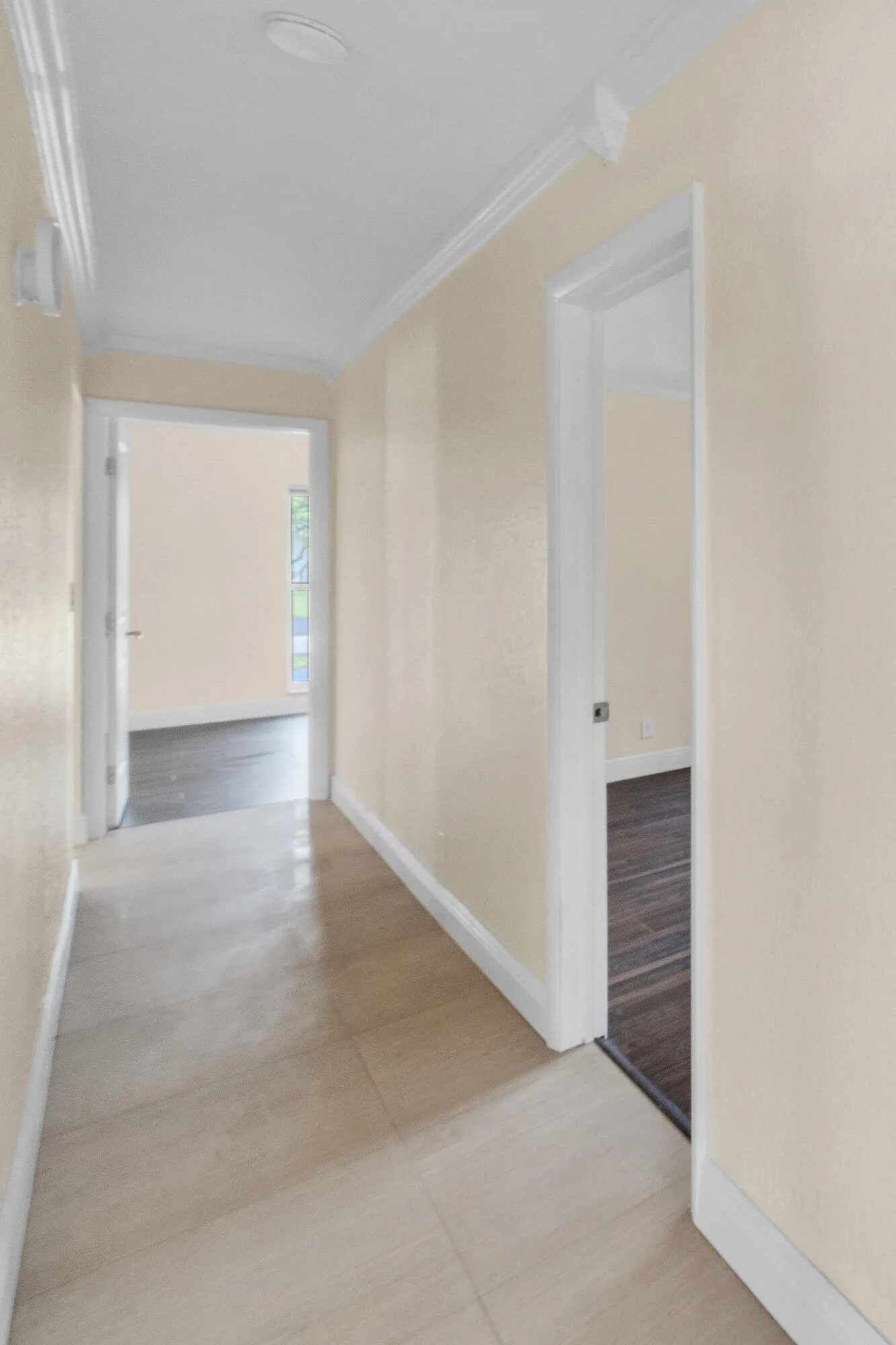28 Guest Bedroom A (1)