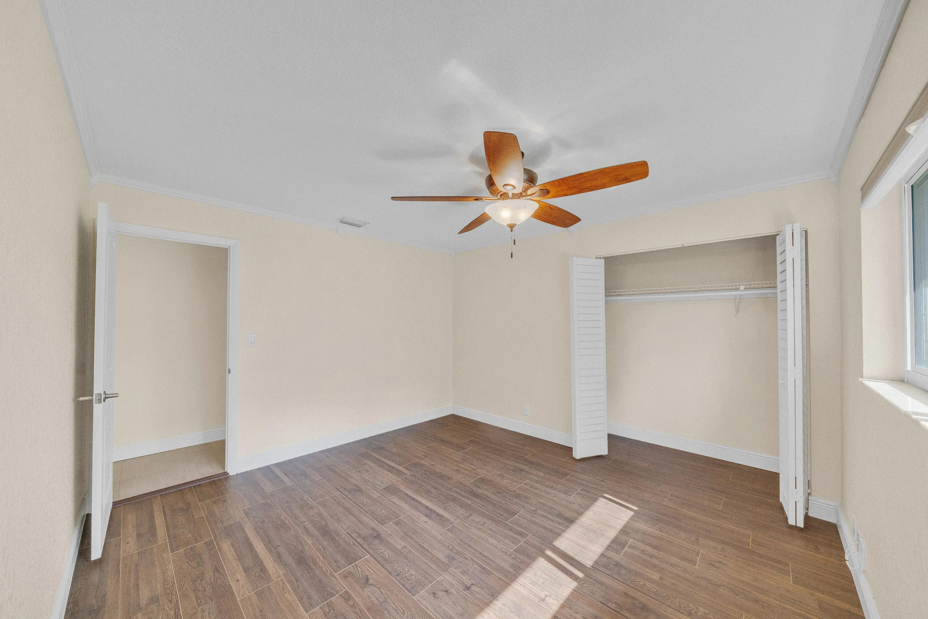 27 Guest Bedroom B (3)