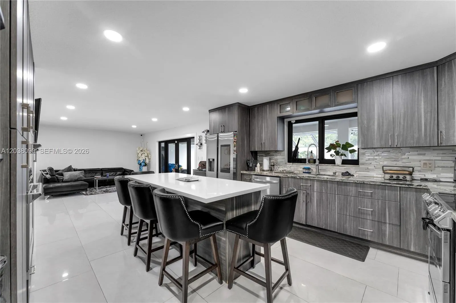 Property photo 28