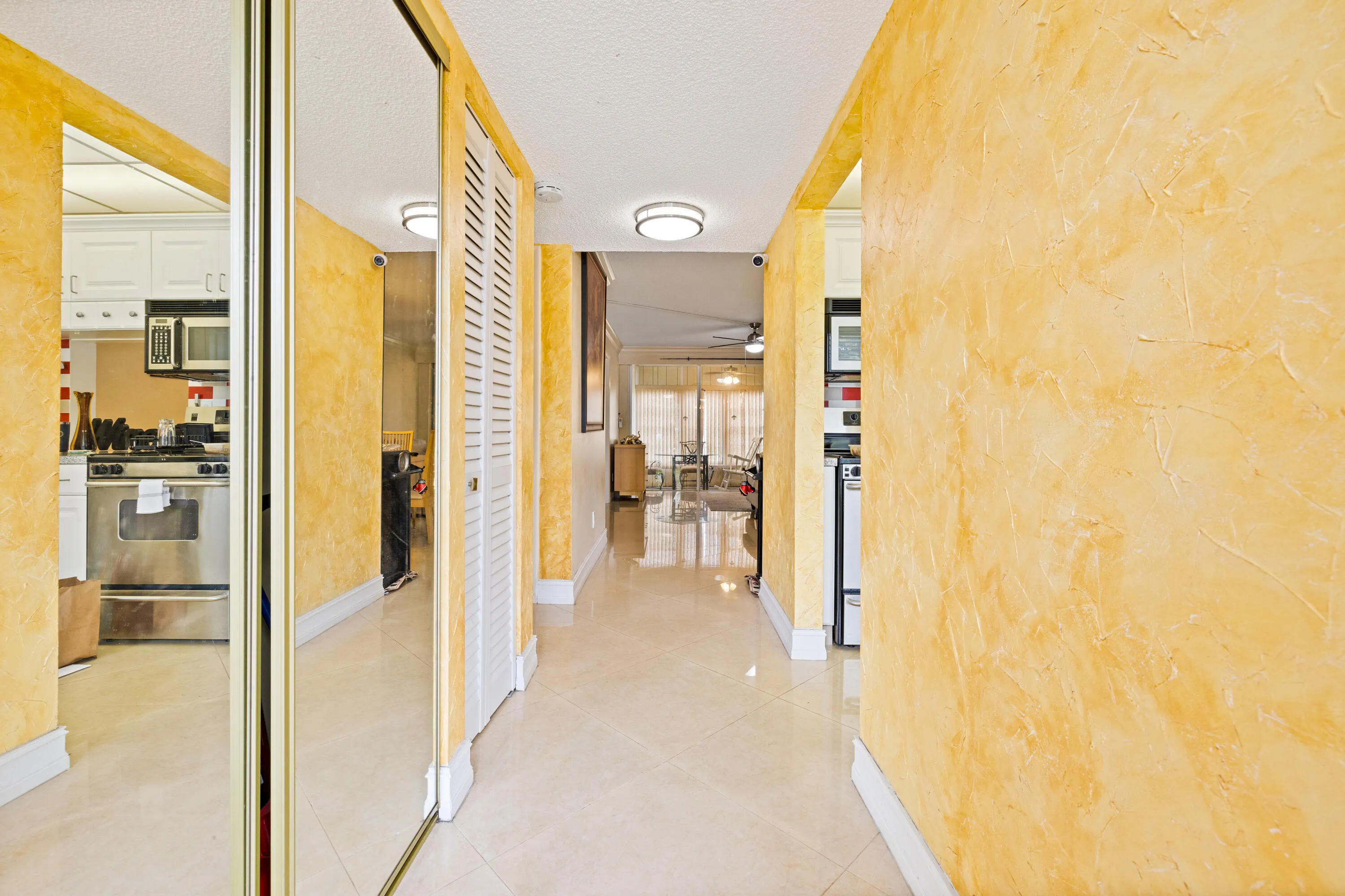 6300 NW 62nd St apt 110-17
