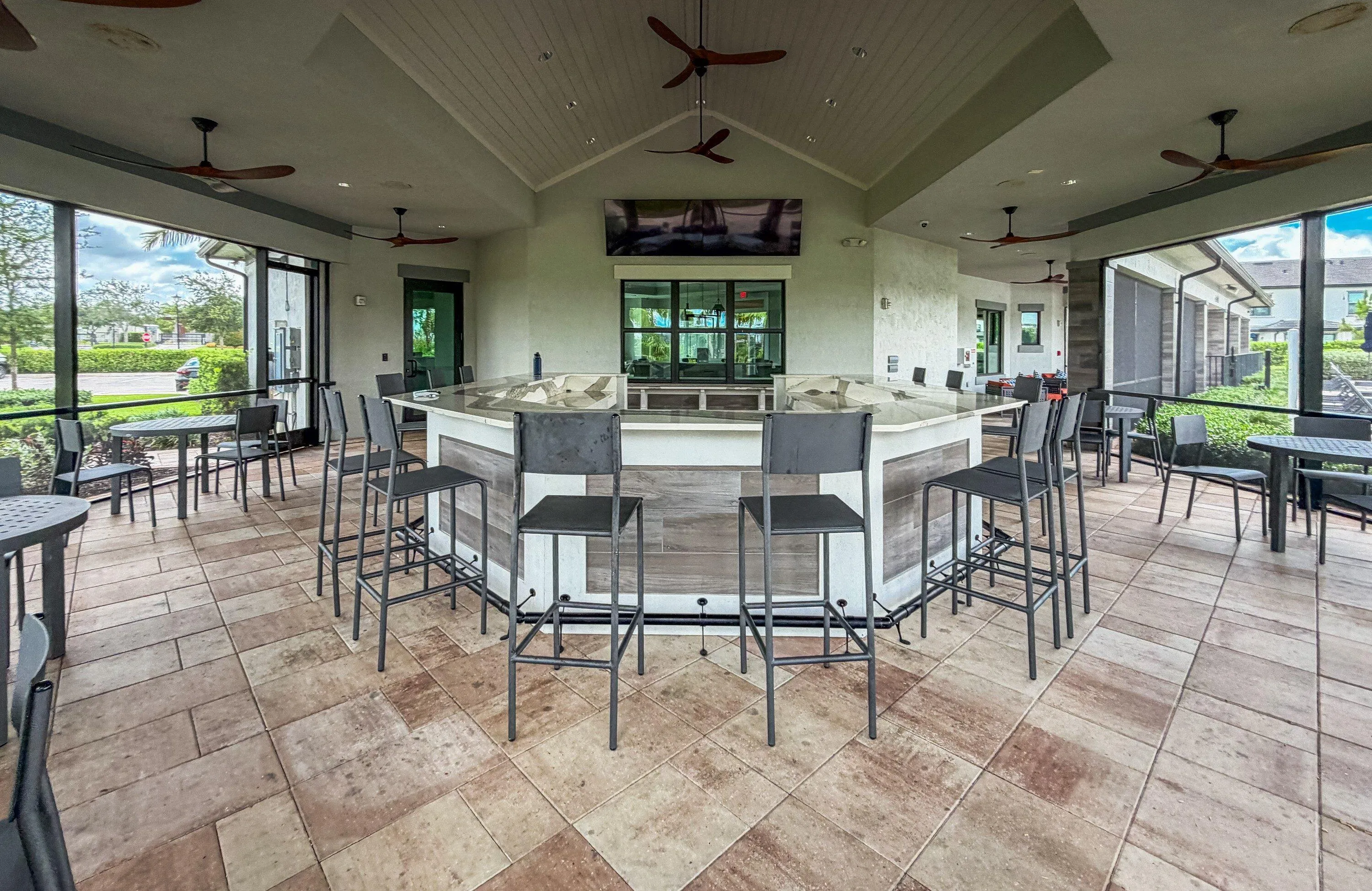 037-020-2370 Rollingwood ct-3000x1949